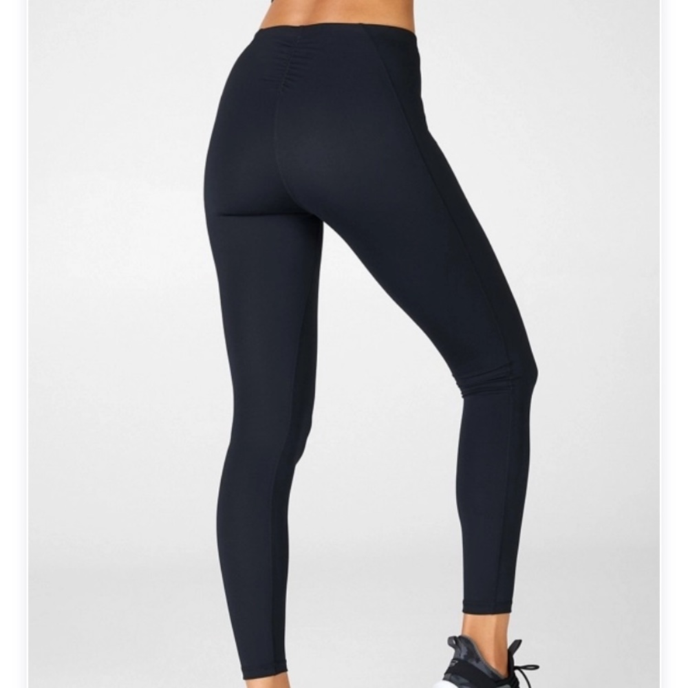 NWT High-waisted Fabletics Ultra Ruffle leggings